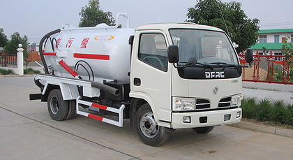 东风小霸王吸污车 高效清洁，信赖之选